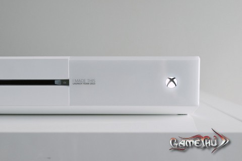 xbox_one_white_(3).jpg