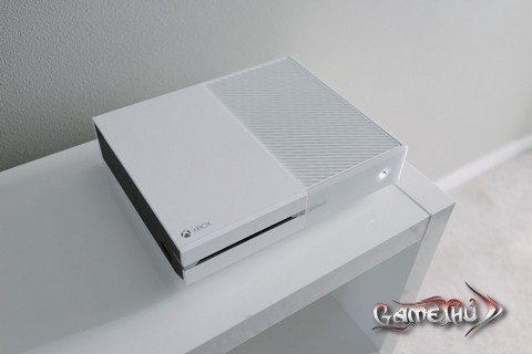 xbox_one_white_(4).jpg