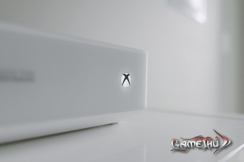 xbox_one_white_(7).jpg